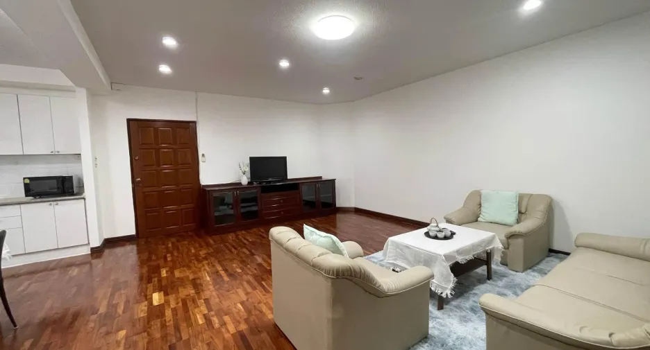 Wohnung zur Miete mit 2 Zimmer in Watthana, Bangkok