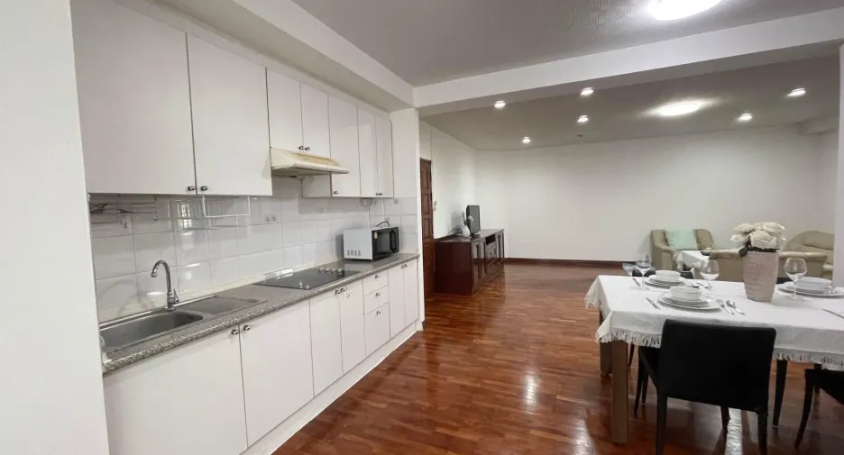 Wohnung zur Miete mit 2 Zimmer in Watthana, Bangkok