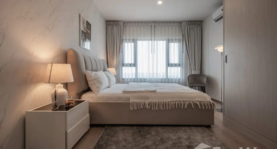 For rent 2 bedrooms condo in Khlong Toei, Bangkok