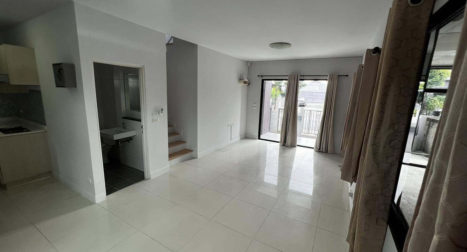 For rent 3 bedrooms house in Bang Phli, Samut Prakan