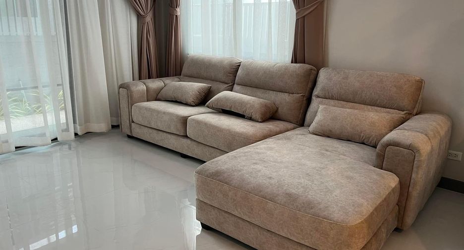 Casa en alquiler de 5 habitaciones en Bang Phli, Samut Prakan