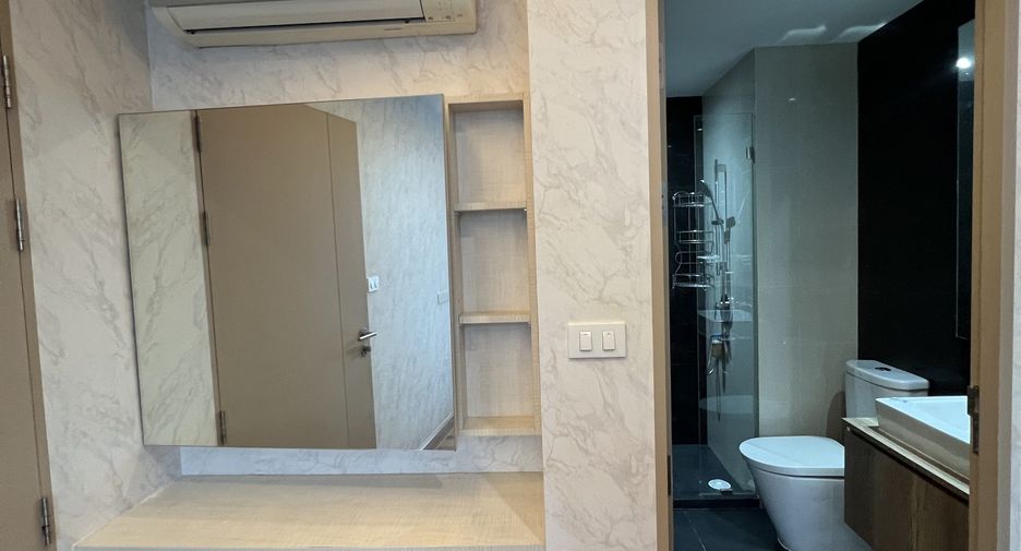 For rent 1 bed condo in Phra Khanong, Bangkok