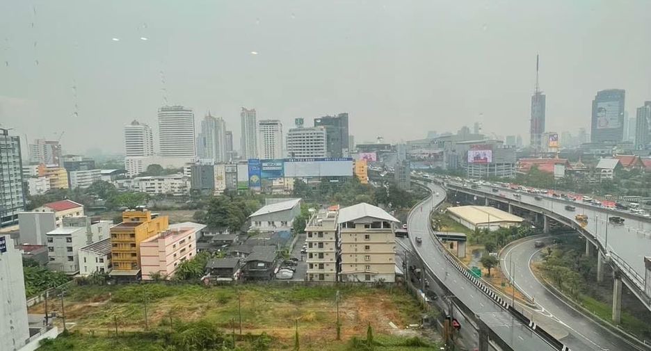 Wohnung zur Miete mit 1 Zimmer in Huai Khwang, Bangkok