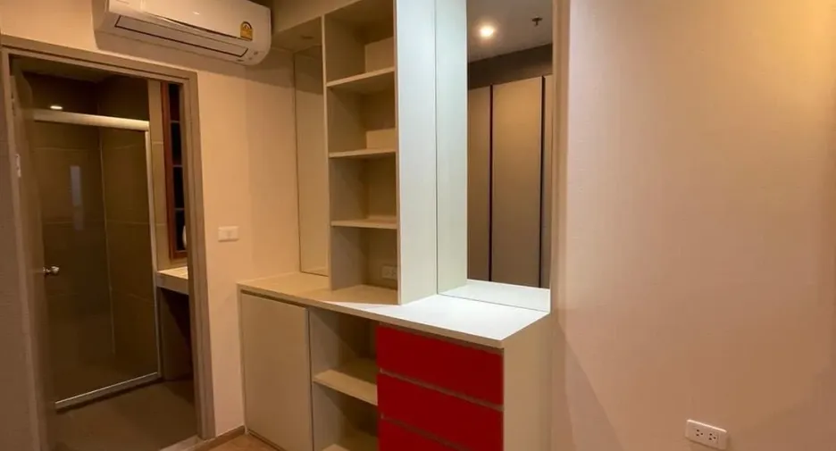 Wohnung zur Miete mit 1 Zimmer in Huai Khwang, Bangkok