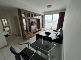 For rent 2 ベッドルーム condo in Khlong San, Bangkok
