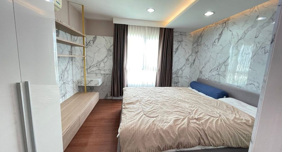Condo en alquiler de 3 habitaciones en Huai Khwang, Bangkok