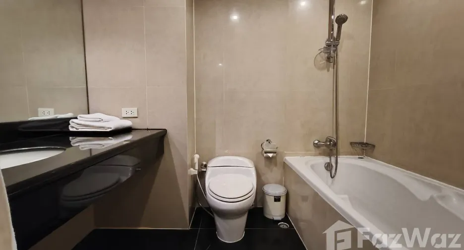 For rent 1 bed apartment in Pathum Wan, Bangkok