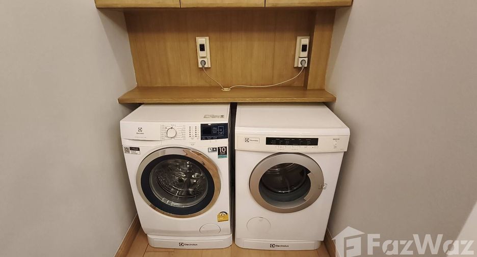 For rent 1 bed apartment in Pathum Wan, Bangkok
