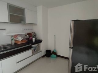 Wohnung zur Miete mit 1 Zimmer in Yan Nawa, Bangkok