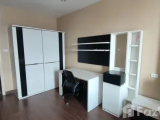 Wohnung zur Miete mit 1 Zimmer in Yan Nawa, Bangkok