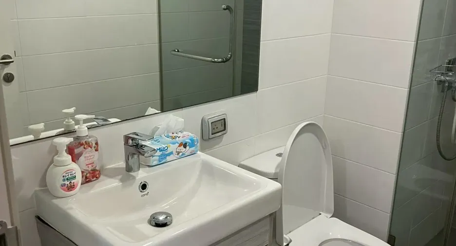 For rent 2 ベッドルーム condo in Mueang Samut Prakan, Samut Prakan