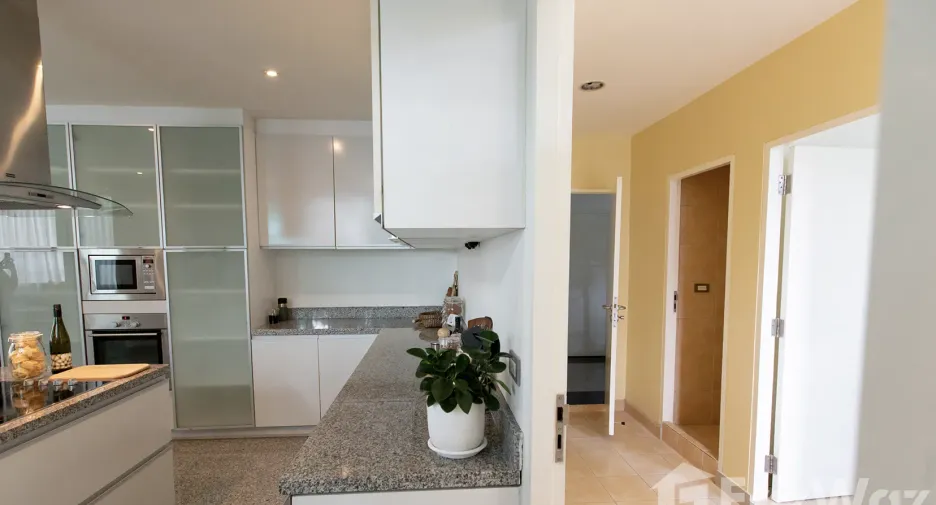 Wohnung zur Miete mit 3 Zimmer in Watthana, Bangkok