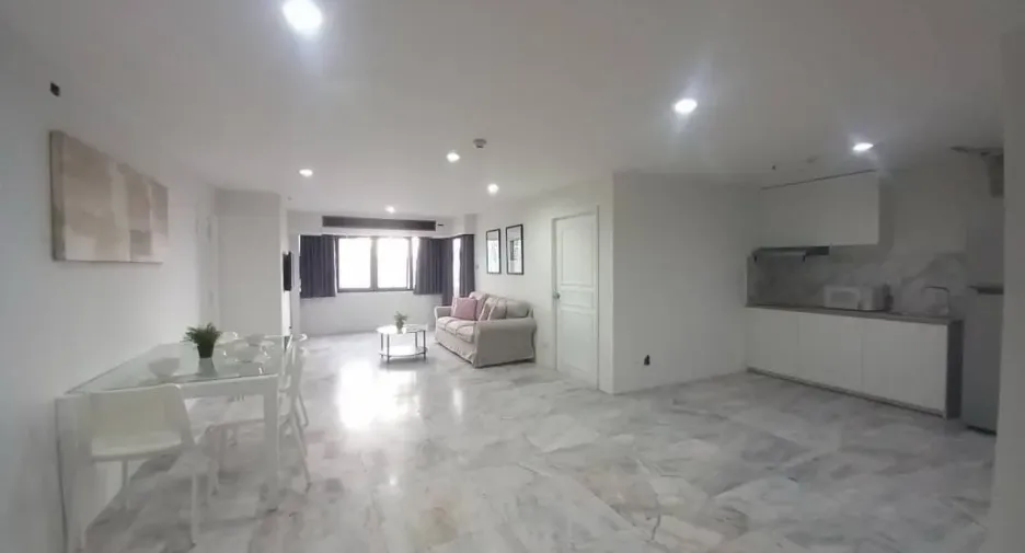For rent 3 bedrooms condo in Watthana, Bangkok