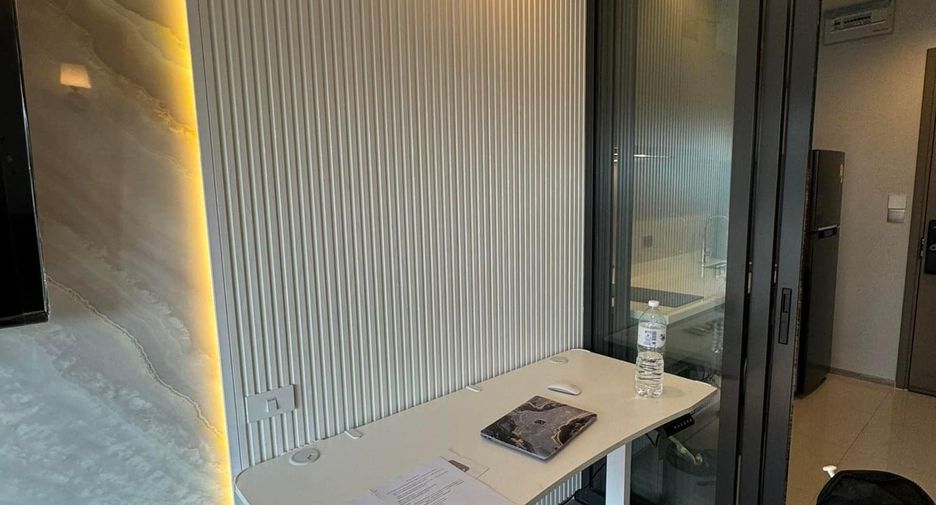 For rent 1 bed condo in Huai Khwang, Bangkok