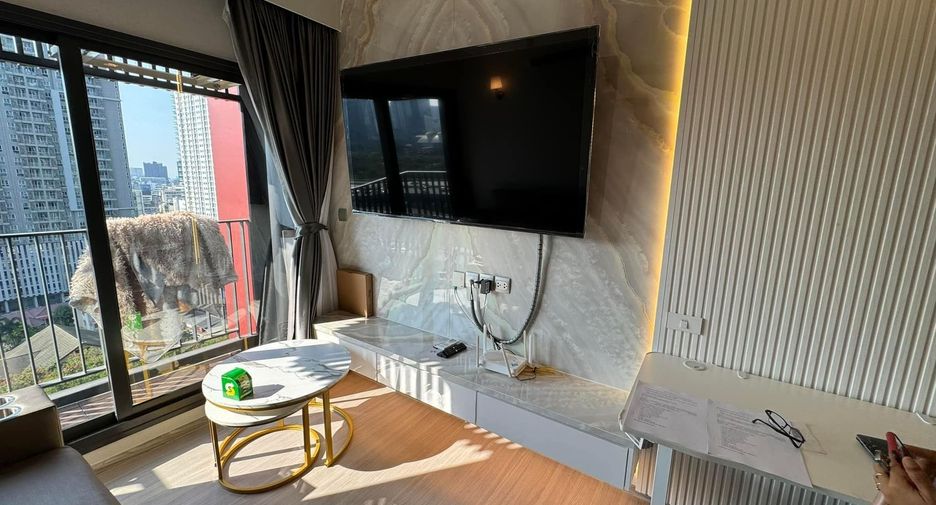 For rent 1 bed condo in Huai Khwang, Bangkok