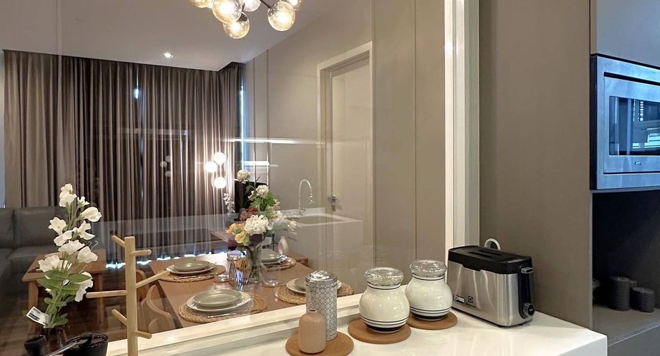 Condo en alquiler de 2 habitaciones en Phra Khanong, Bangkok