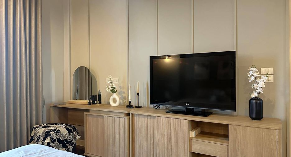 Condo en alquiler de 2 habitaciones en Phra Khanong, Bangkok