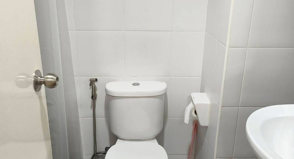 For rent 1 bed condo in Phra Khanong, Bangkok