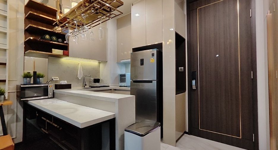 For rent 1 bed condo in Khlong Toei, Bangkok