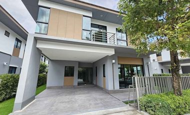 Haus zur Miete mit 4 Zimmer in Prawet, Bangkok