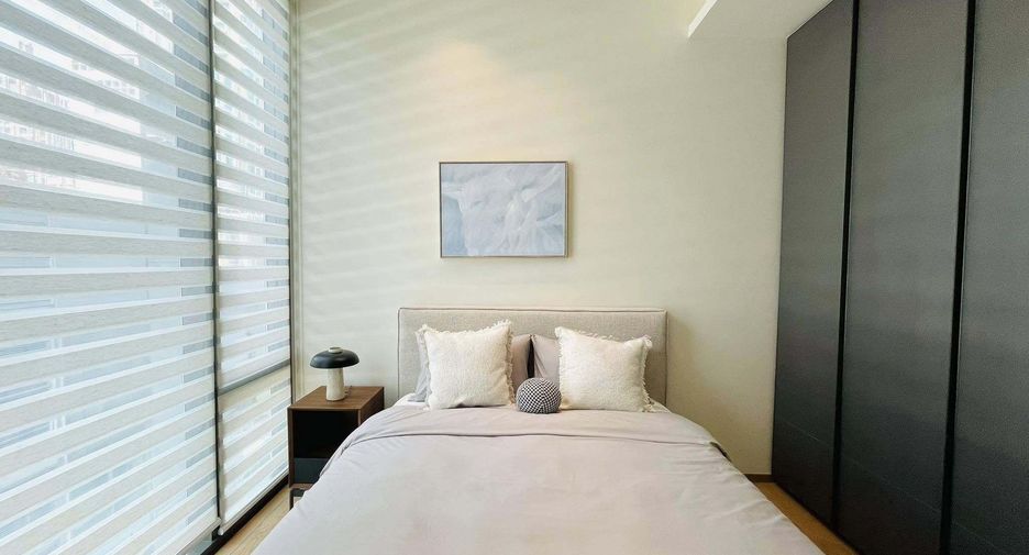 For rent 2 bedrooms condo in Pathum Wan, Bangkok