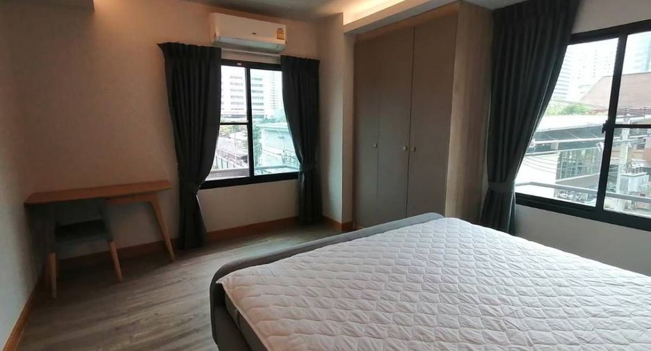 À louer 2 chambres condo à Watthana, Bangkok