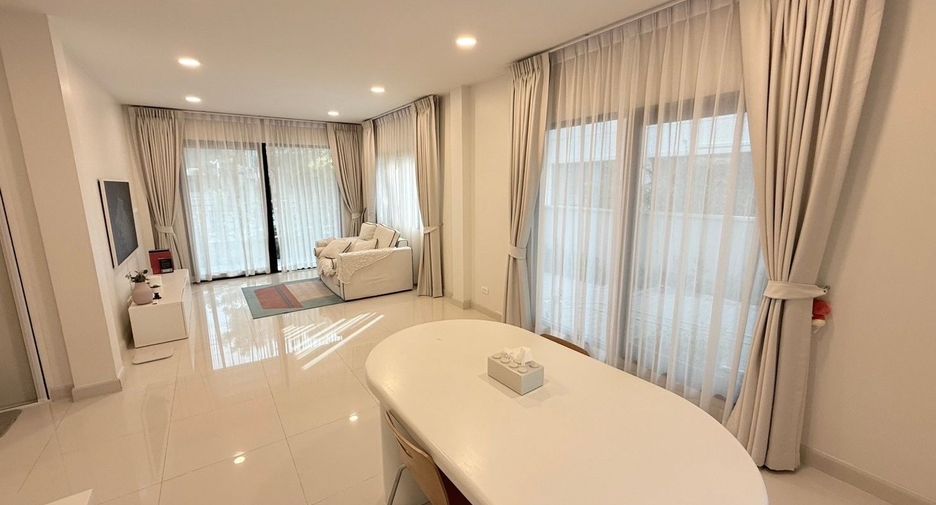 À louer 3 chambres maison à Bang Phli, Samut Prakan