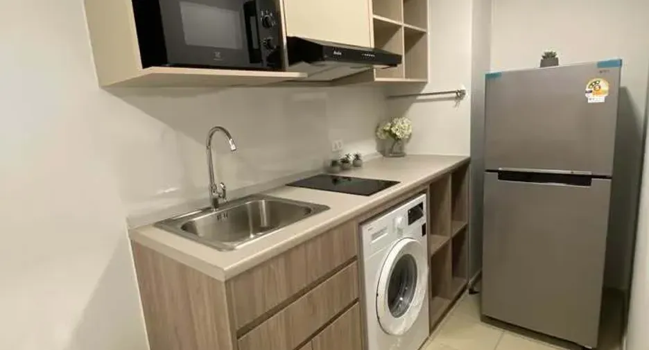 For rent 2 bedrooms condo in Phra Khanong, Bangkok