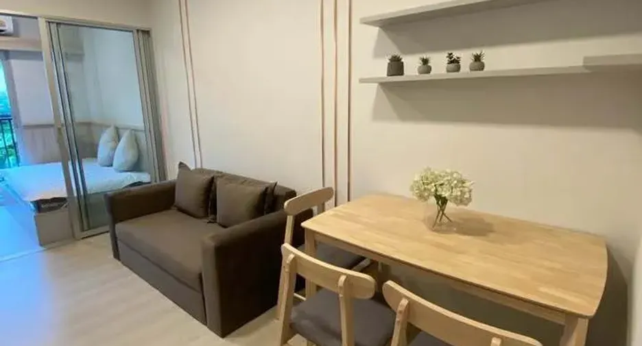 For rent 2 bedrooms condo in Phra Khanong, Bangkok