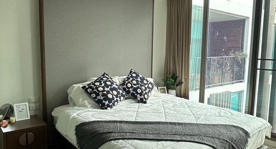 For rent 3 bedrooms condo in Watthana, Bangkok