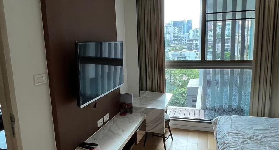 For rent 3 bedrooms condo in Watthana, Bangkok