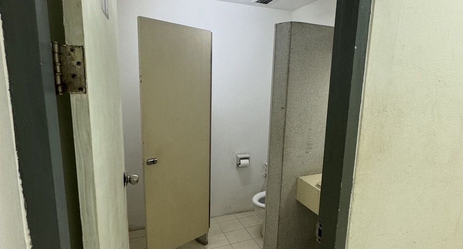 For rent office in Watthana, Bangkok