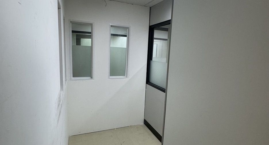 For rent office in Watthana, Bangkok