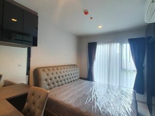 À louer 1 chambre condo à Huai Khwang, Bangkok