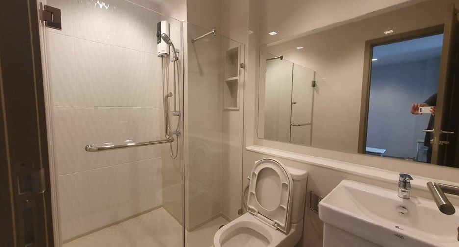 À louer 1 chambre condo à Huai Khwang, Bangkok