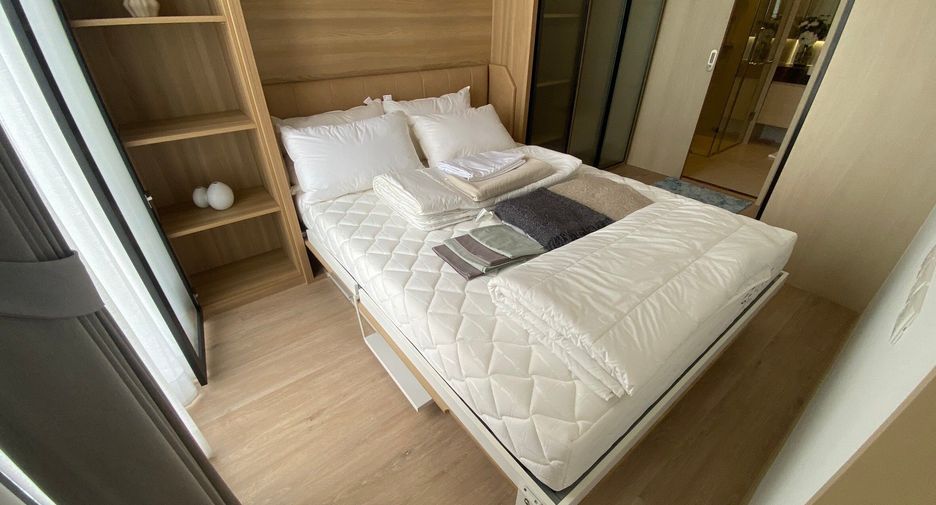 For rent 2 bedrooms condo in Watthana, Bangkok