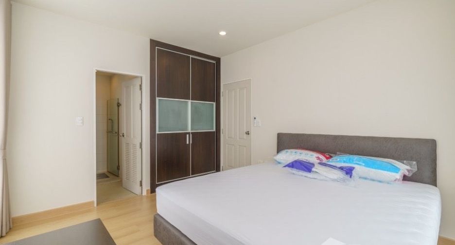 Condo en alquiler de 2 habitaciones en Yan Nawa, Bangkok