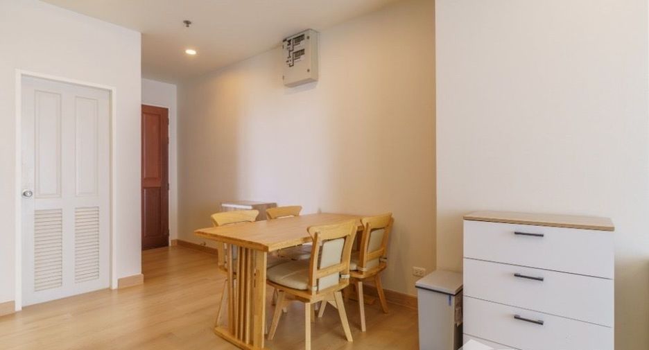 Condo en alquiler de 2 habitaciones en Yan Nawa, Bangkok