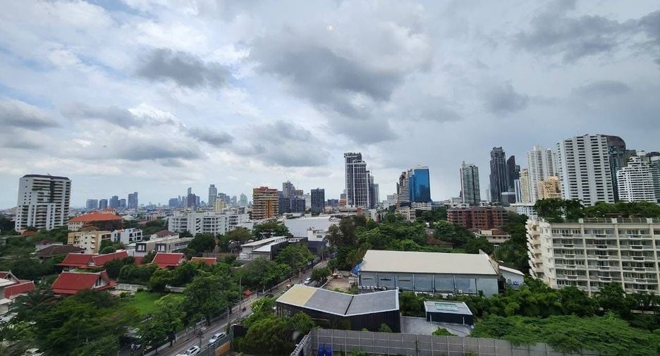 For rent 1 bed condo in Watthana, Bangkok