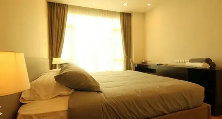 For rent 2 bedrooms condo in Watthana, Bangkok