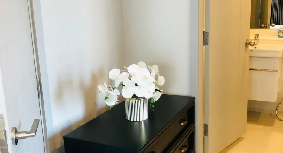 Condo en alquiler de 2 habitaciones en Phra Khanong, Bangkok