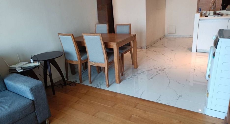 For rent 2 bedrooms condo in Watthana, Bangkok