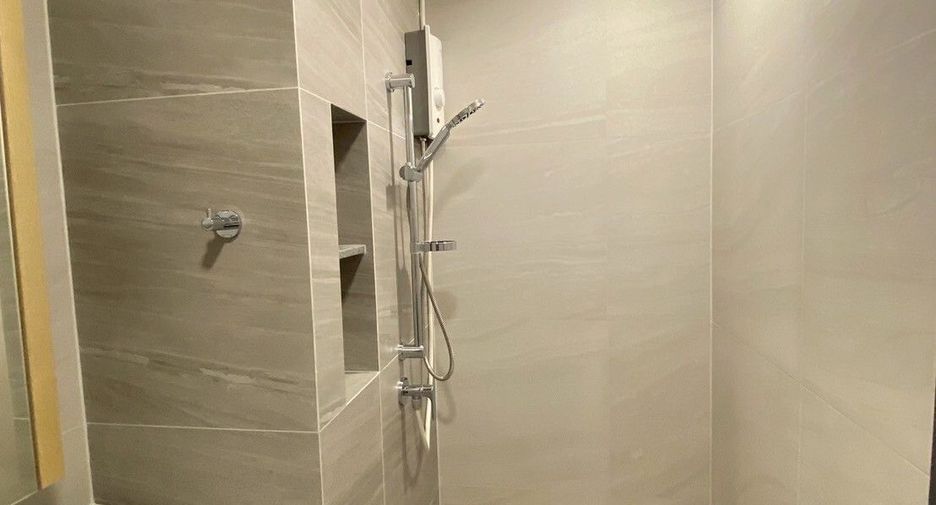 For rent 1 bed condo in Huai Khwang, Bangkok