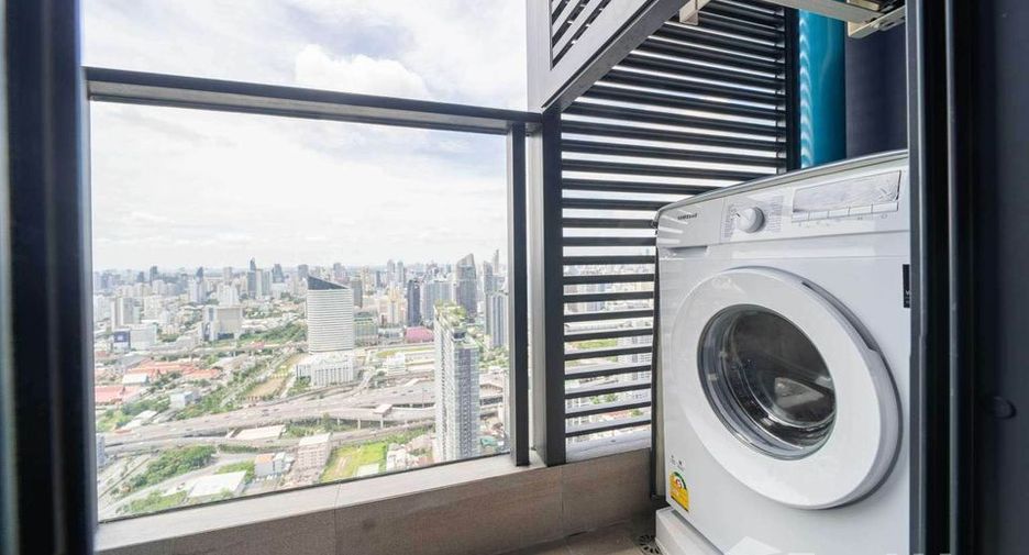 For rent 1 bed condo in Huai Khwang, Bangkok