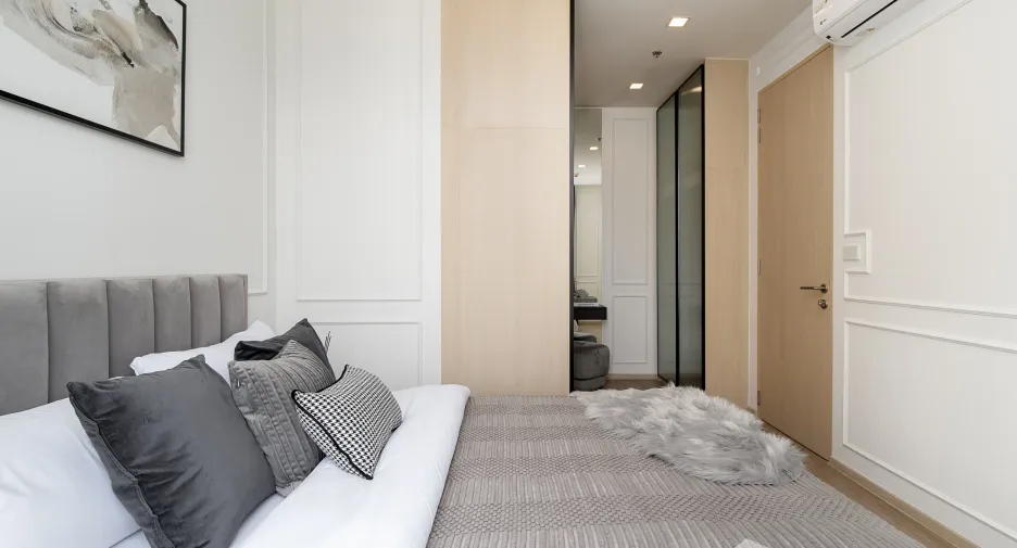For rent 2 bedrooms condo in Watthana, Bangkok