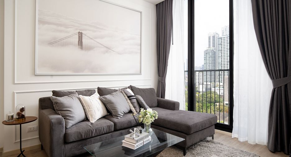 For rent 2 bedrooms condo in Watthana, Bangkok