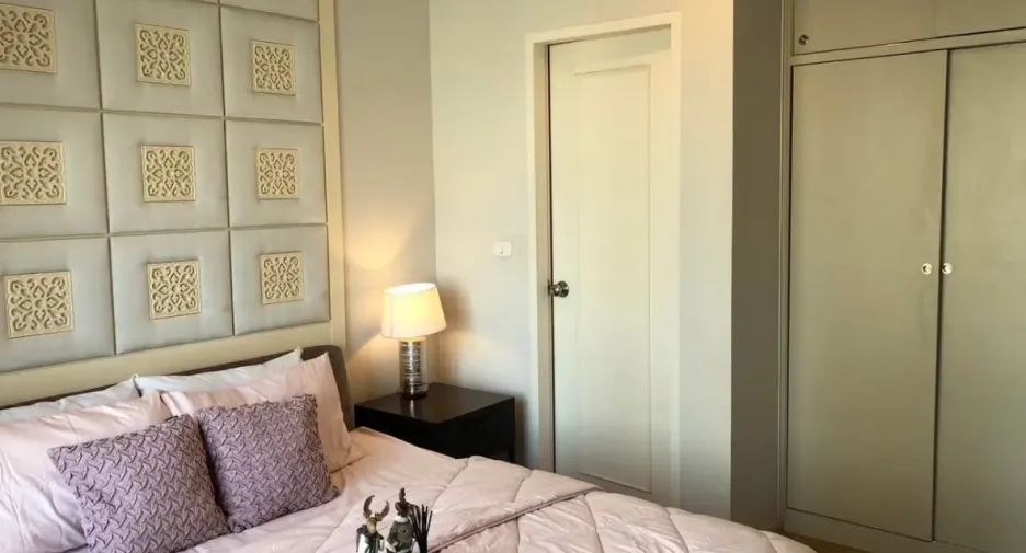 For rent 1 bed condo in Watthana, Bangkok