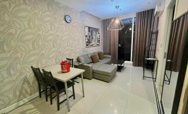 Condo en alquiler de 1 habitaciones en Huai Khwang, Bangkok