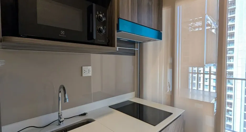 For rent 1 bed condo in Phra Khanong, Bangkok