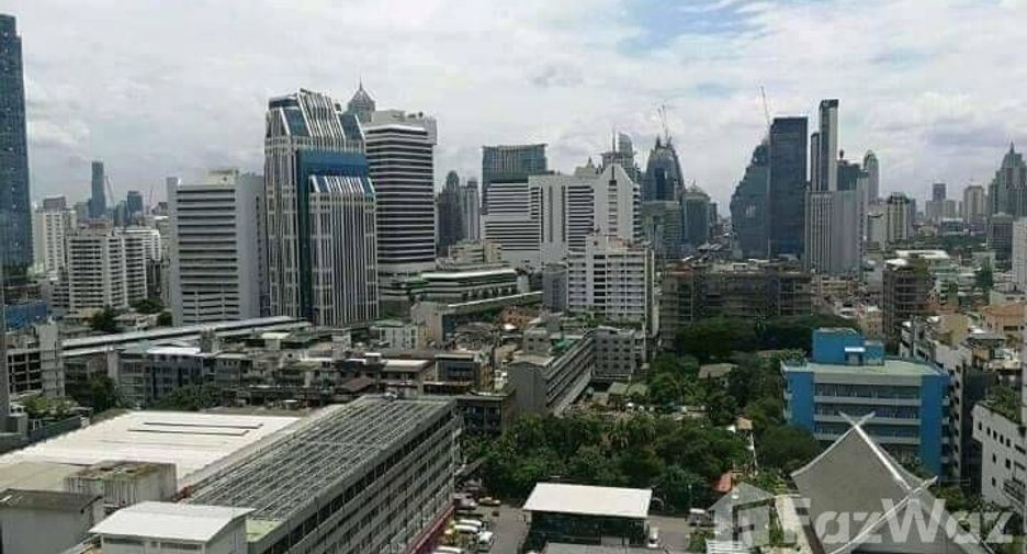 For rent 2 bedrooms condo in Watthana, Bangkok